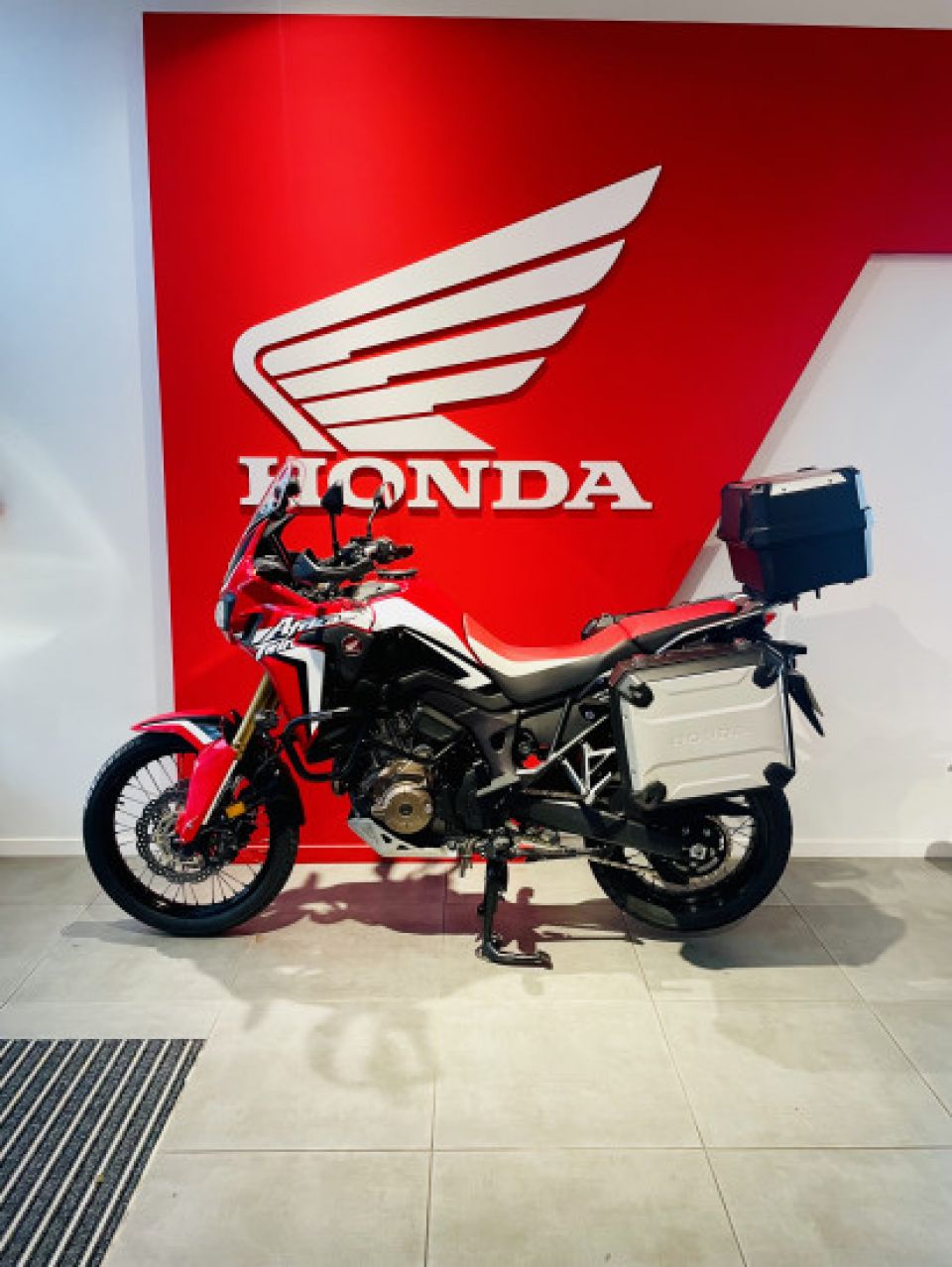 HONDA AFRICA TWIN CRF1000L DCT 4