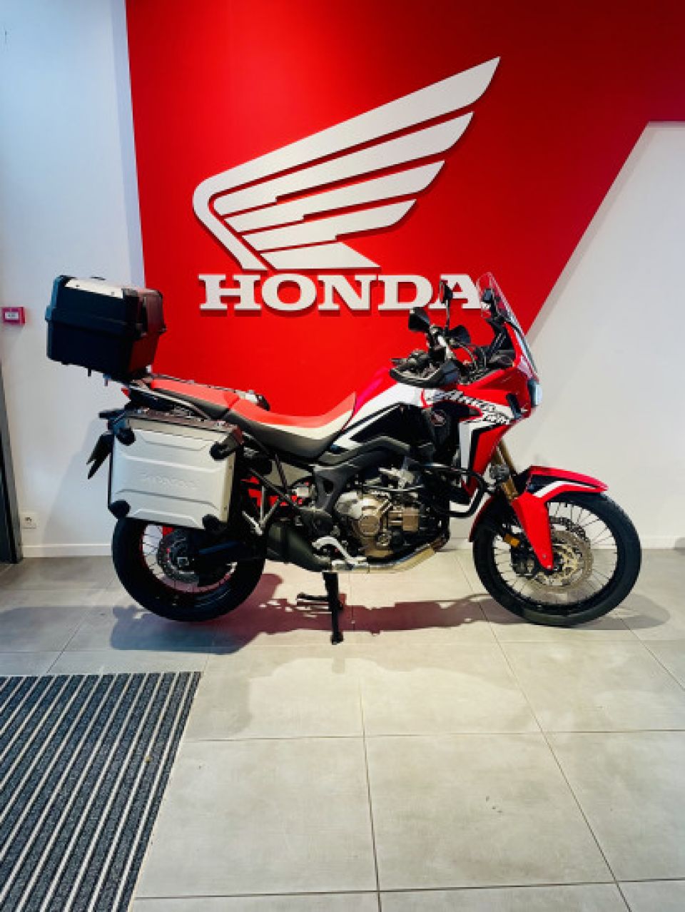 HONDA AFRICA TWIN CRF1000L DCT 4