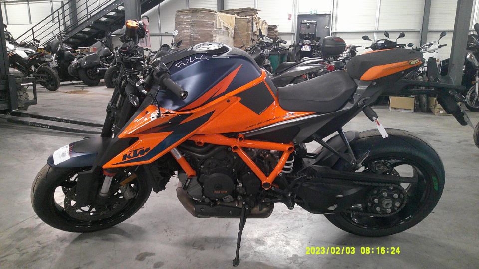 KTM 1290 SUPER DUKE R 4