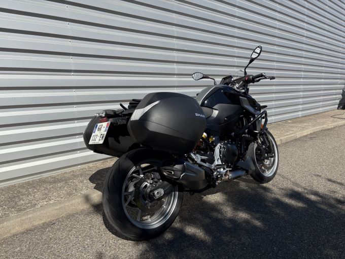 BMW F 900 R 4