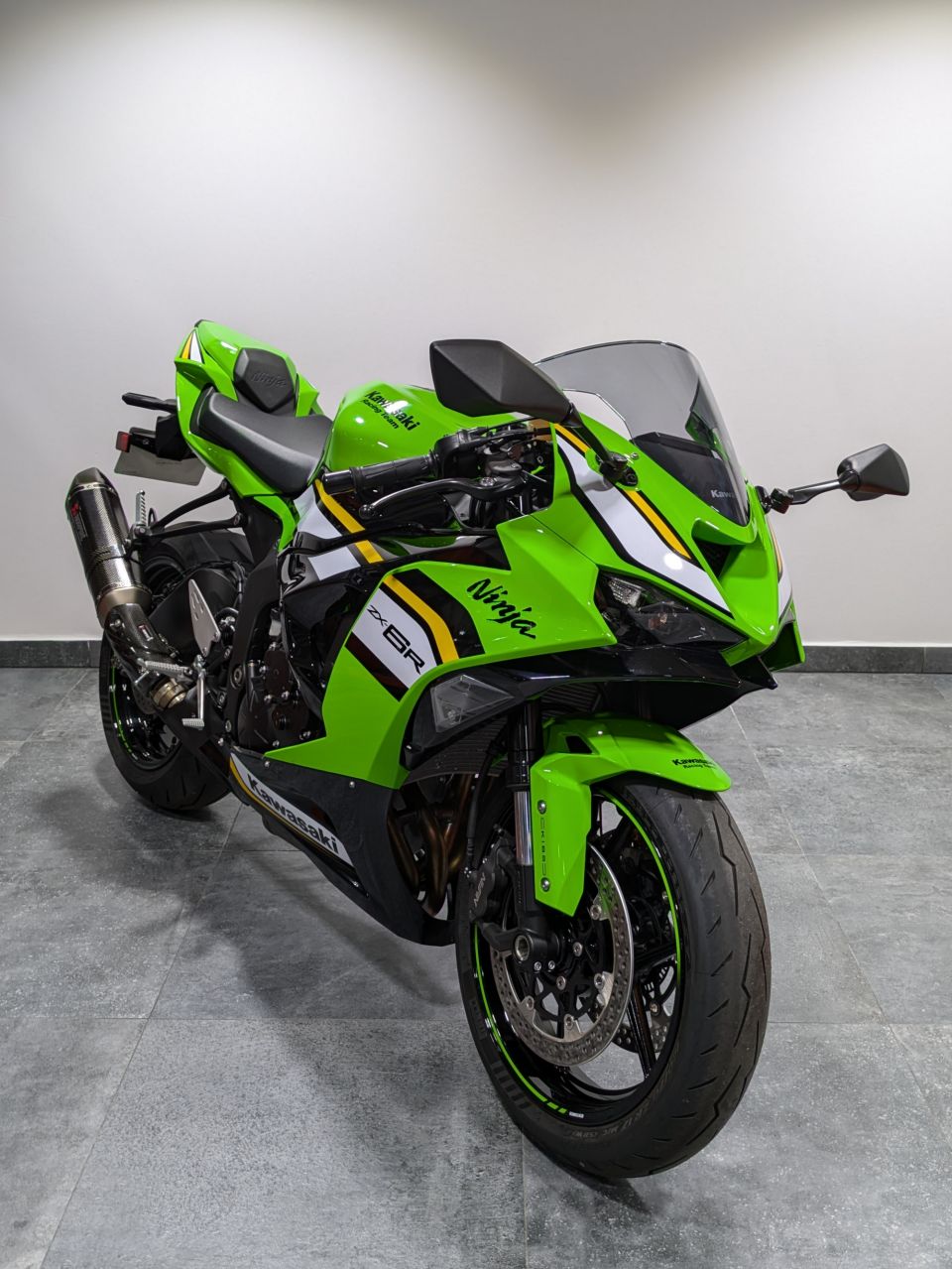 KAWASAKI ZX-6R 636 4