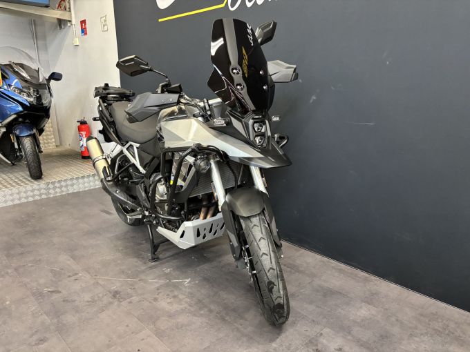 SUZUKI V-STROM 800SE 4