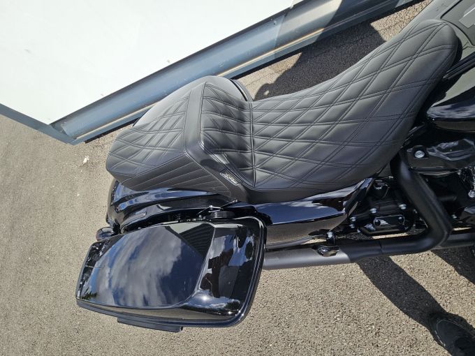 HARLEY-DAVIDSON TOURING ROAD KING 1800 SPECIAL 4