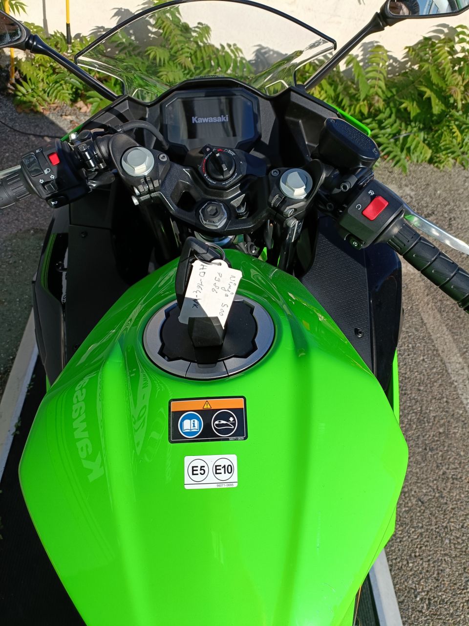 KAWASAKI NINJA 500 SE 1ER MAIN A SAISIR 4