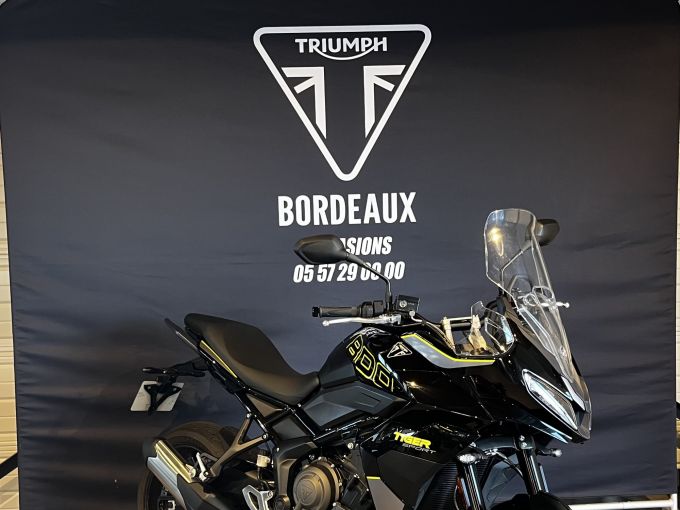TRIUMPH TIGER 800 4