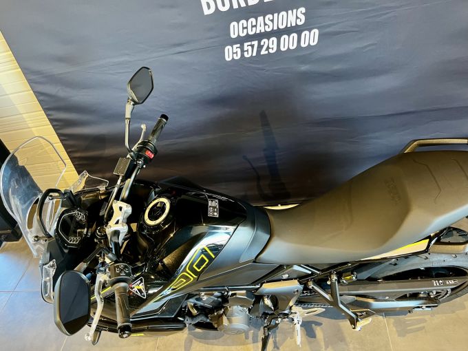 TRIUMPH TIGER 800 4