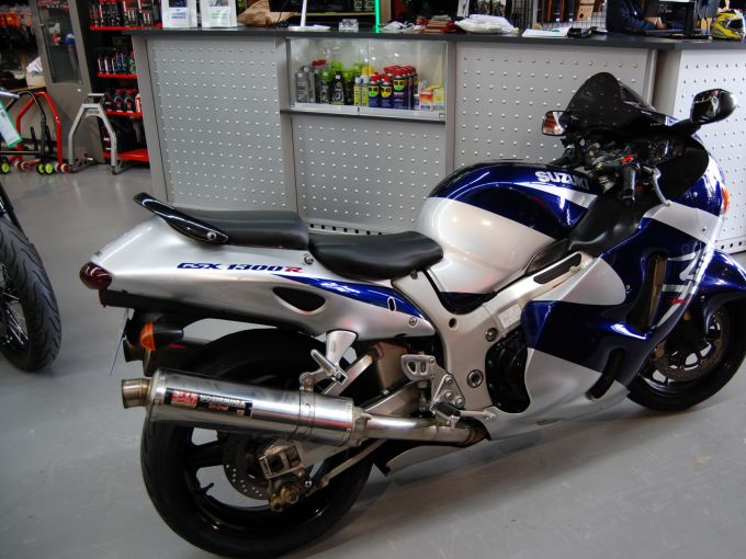 SUZUKI GSX 1300 R 4