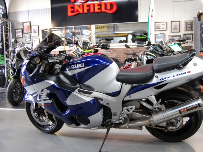 SUZUKI GSX 1300 R 4