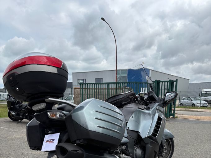 KAWASAKI GTR 1400 4