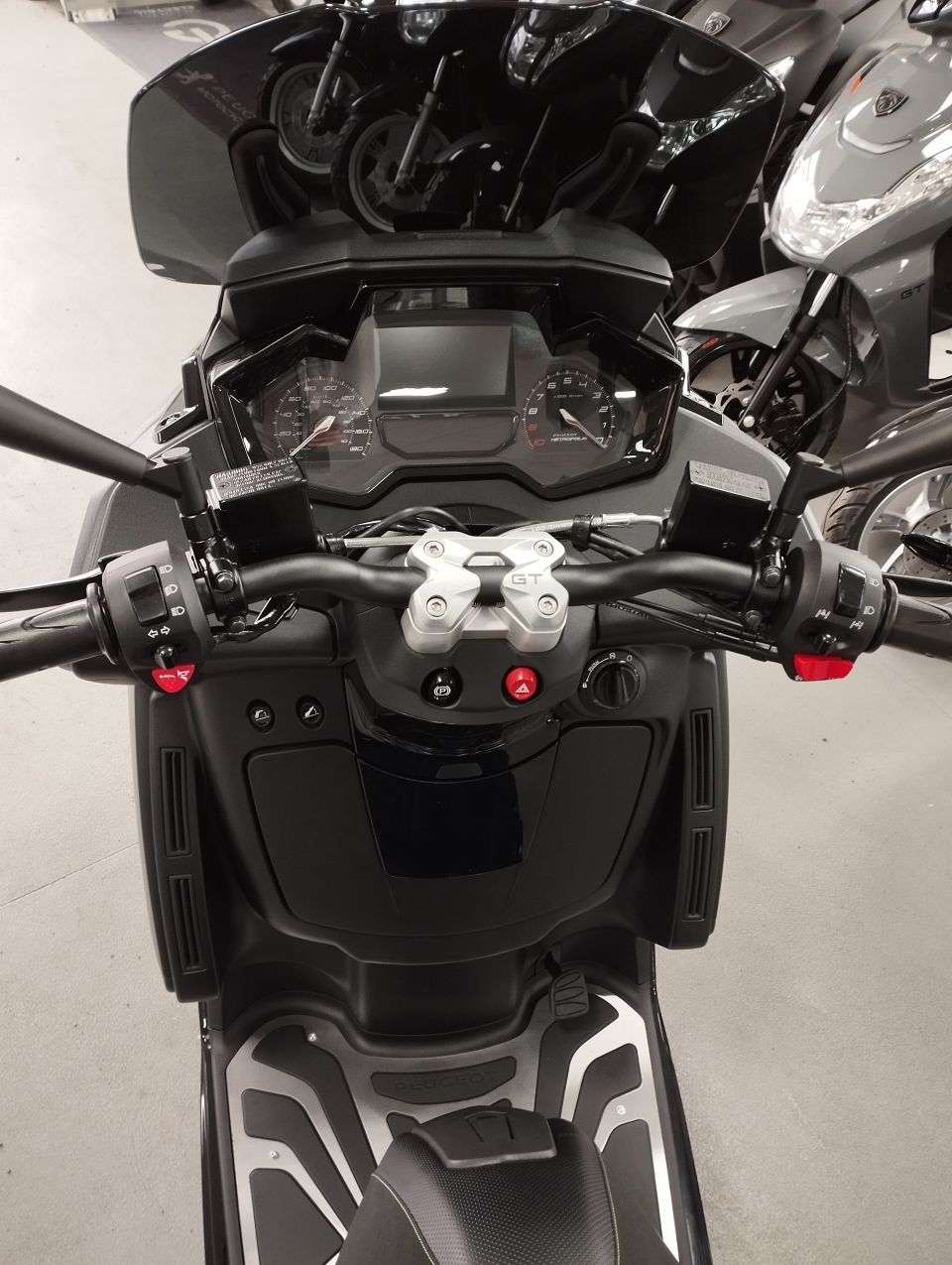 PEUGEOT METROPOLIS 400 RXR 4