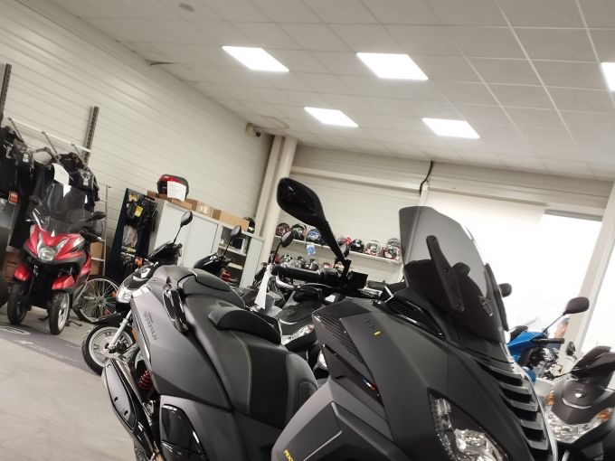 PEUGEOT METROPOLIS 400 RXR 4