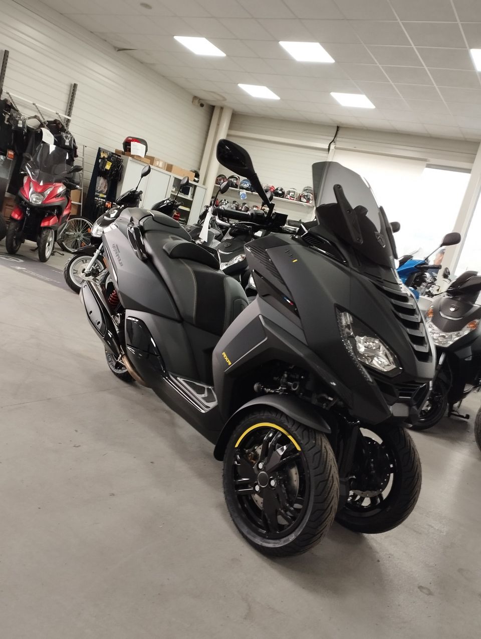 PEUGEOT METROPOLIS 400 RXR 4