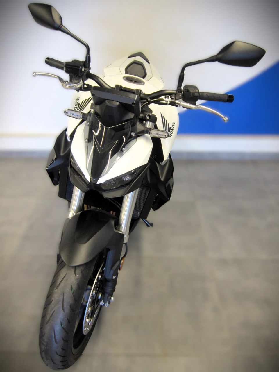 HONDA CB 1000 Hornet 4