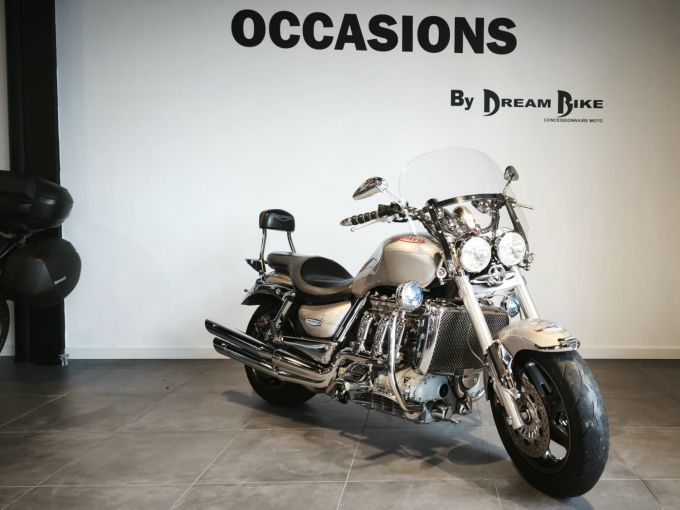 TRIUMPH Rocket III 4