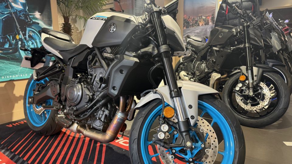 YAMAHA MT-07 (47.5CV) 4