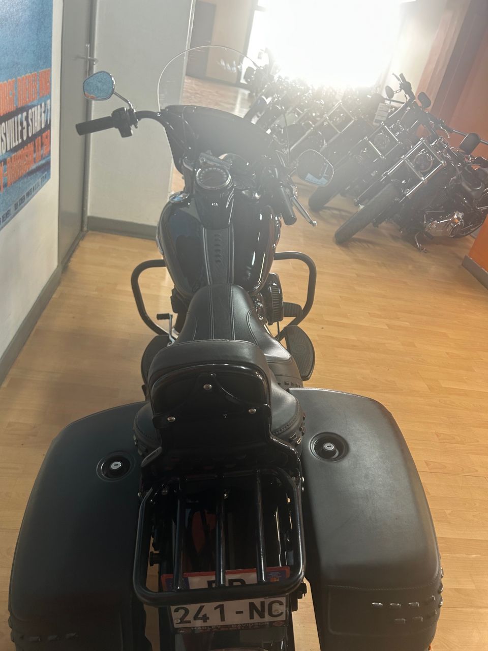 HARLEY-DAVIDSON SOFTAIL HERITAGE 1868 CLASSIC 4