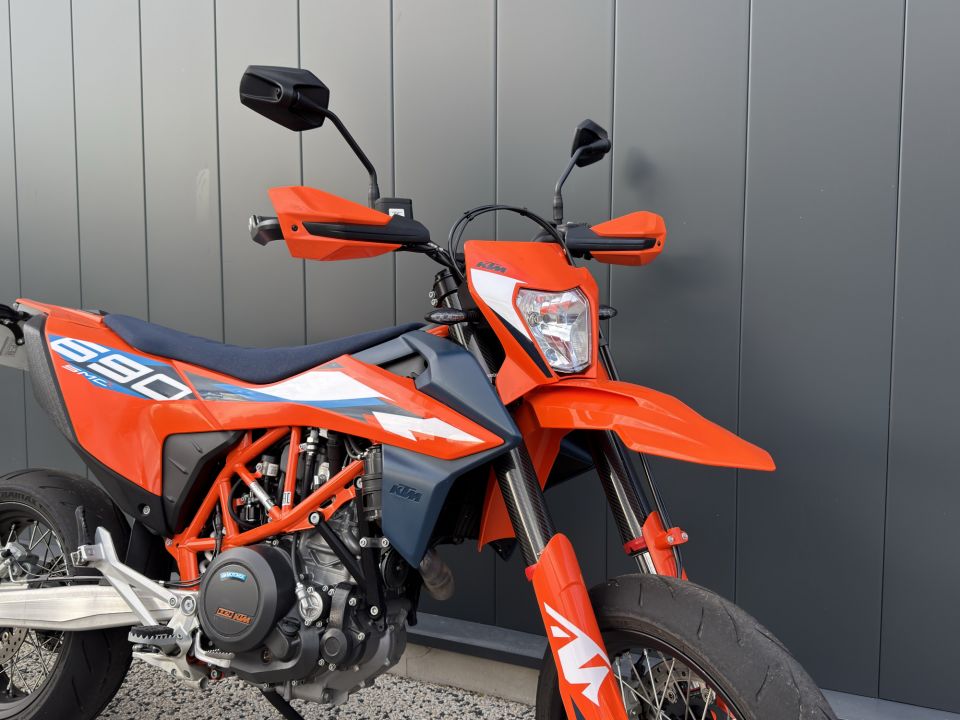 KTM KTM 690 SMC-R 2024 4