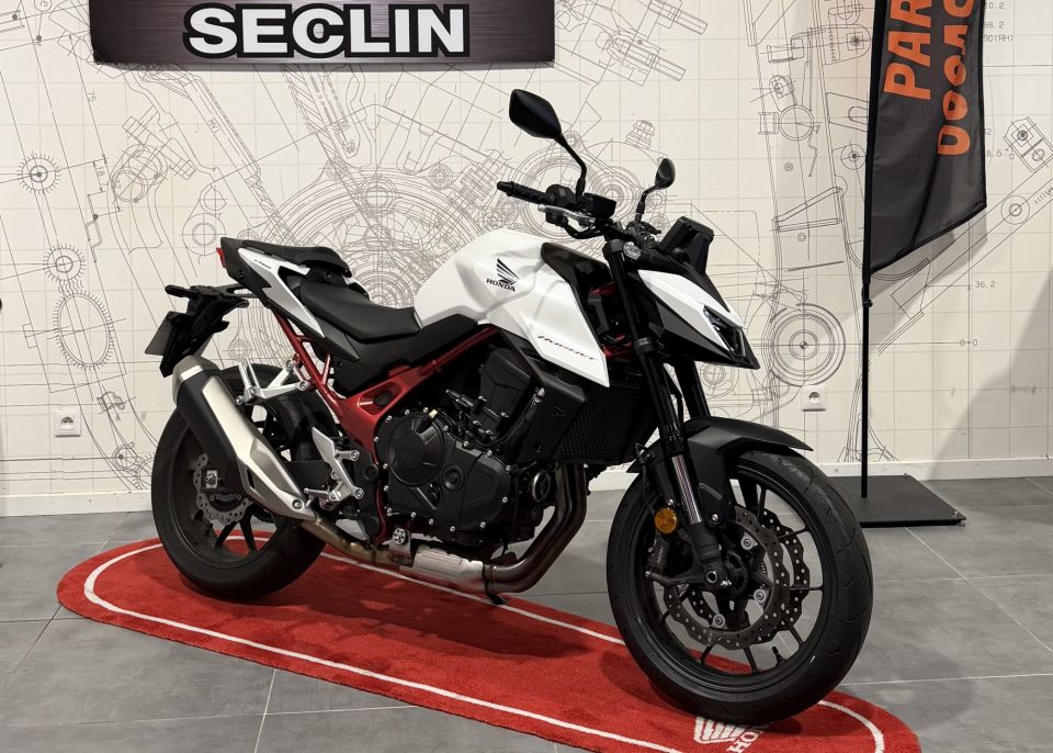 HONDA CB 750 HORNET 4