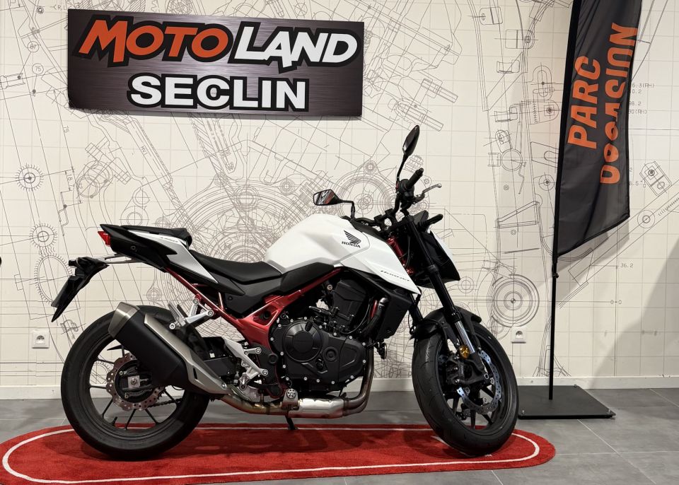 HONDA CB 750 HORNET 4