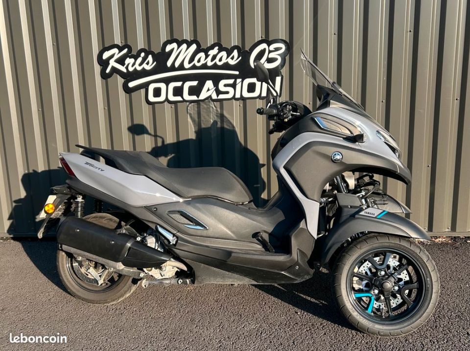 YAMAHA TRICITY 300 4