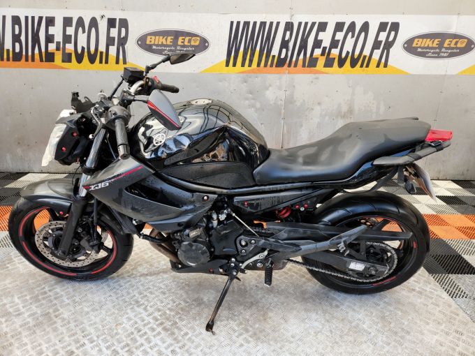 YAMAHA XJ6-N 4