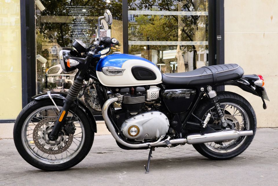TRIUMPH Bonneville T100 4