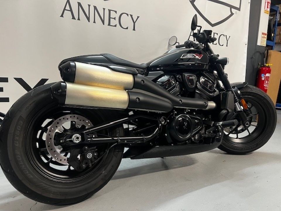 HARLEY-DAVIDSON SPORTSTER 1250 S 4