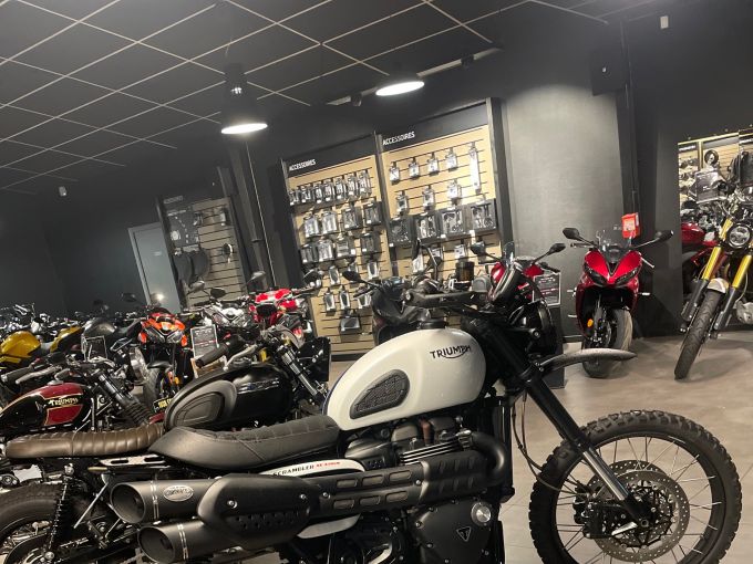 TRIUMPH SCRAMBLER 1200 XE 4