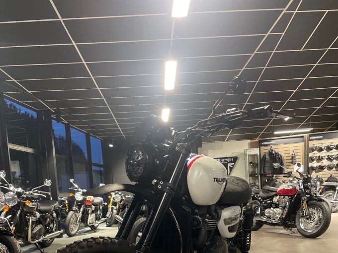 TRIUMPH SCRAMBLER 1200 XE 4
