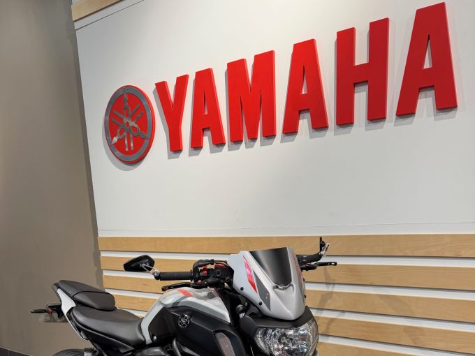 YAMAHA MT-07 (47.5CV) 4
