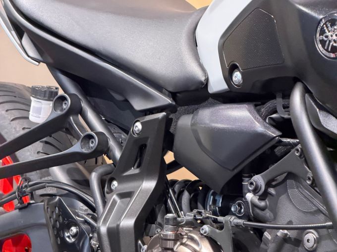 YAMAHA MT-07 (47.5CV) 4