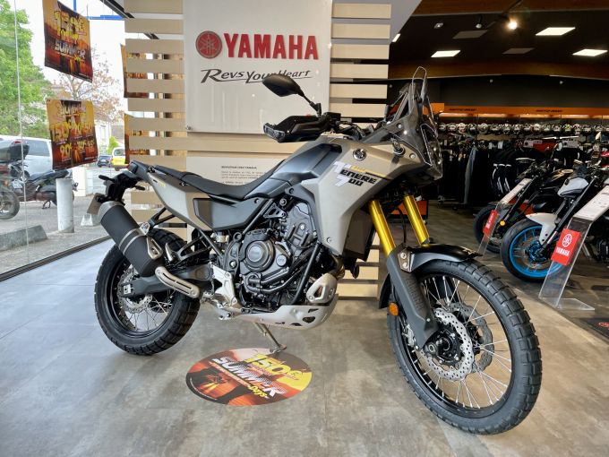 YAMAHA XTZ TENERE 700 4