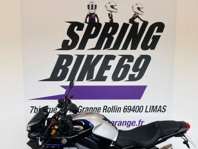 YAMAHA MT-10 SP 4