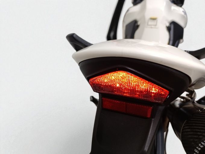 TRIUMPH TIGER 1050 4