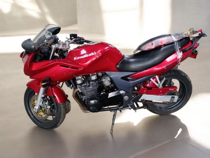 KAWASAKI ZR-7 S 4