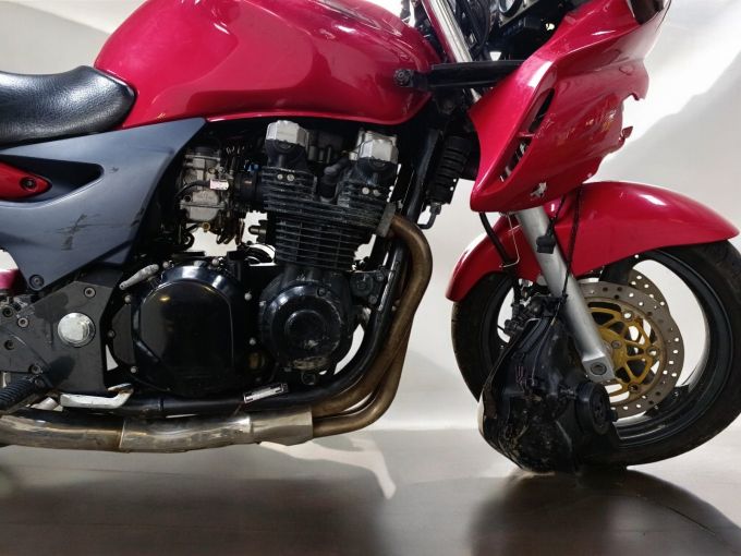 KAWASAKI ZR-7 S 4