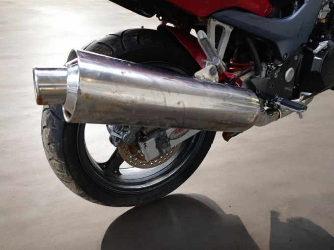 KAWASAKI ZR-7 S 4