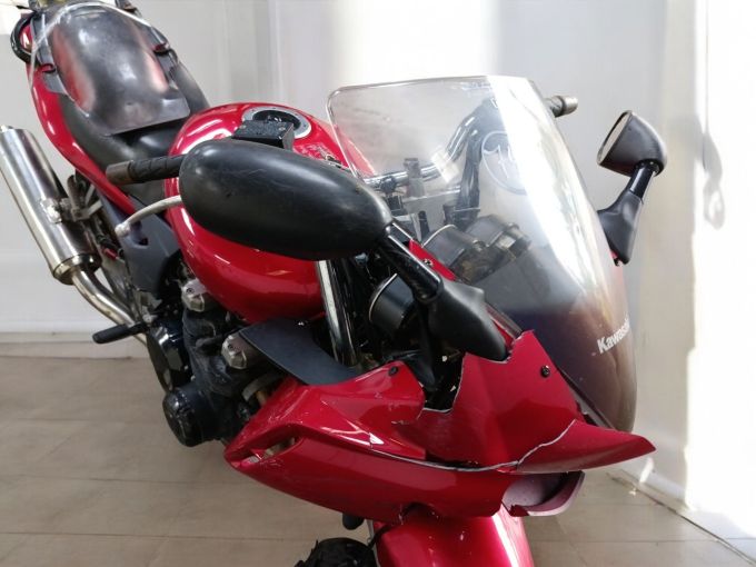 KAWASAKI ZR-7 S 4
