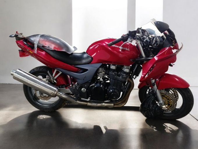 KAWASAKI ZR-7 S 4
