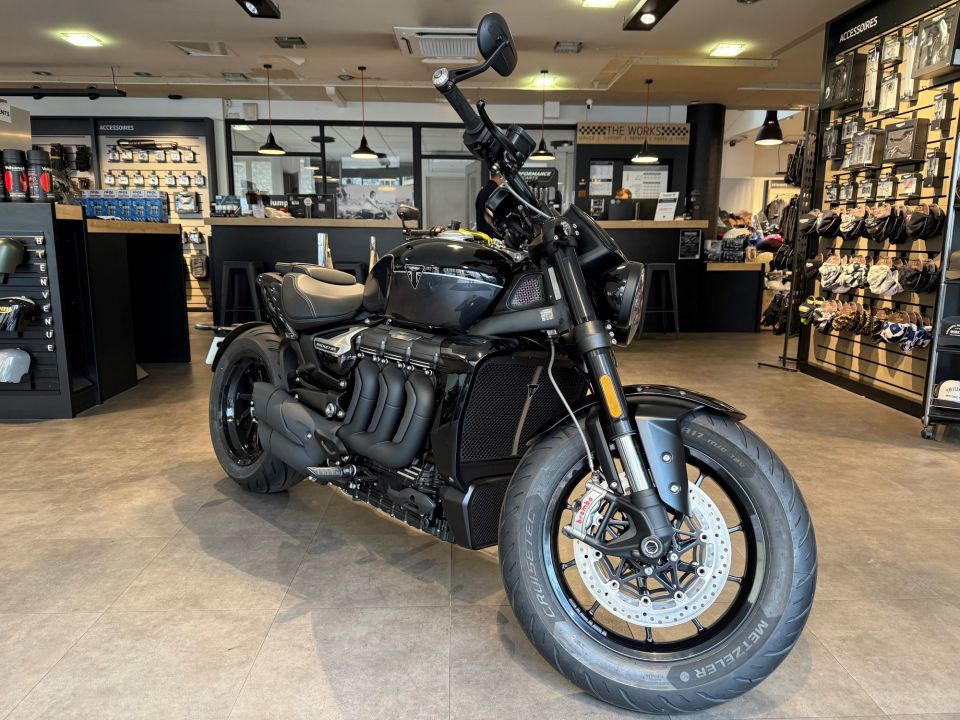 TRIUMPH ROCKET 3 R STORM 4