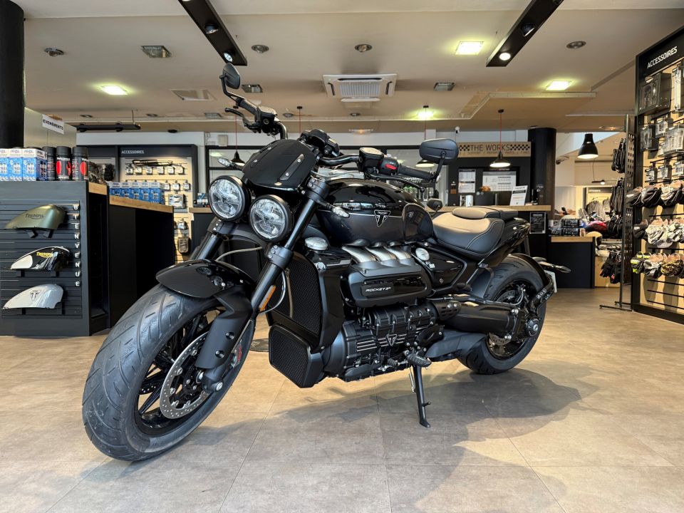TRIUMPH ROCKET 3 R STORM 4