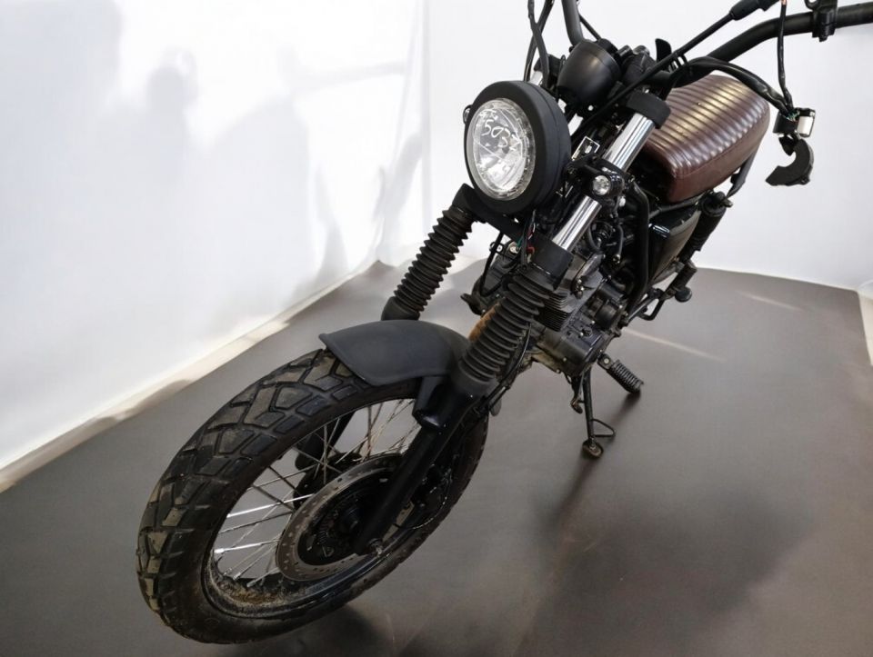 BRIXTON MOTORCYCLES BX 125 4