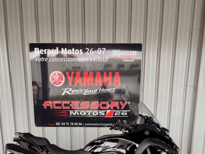 YAMAHA NIKEN 850 GT 4
