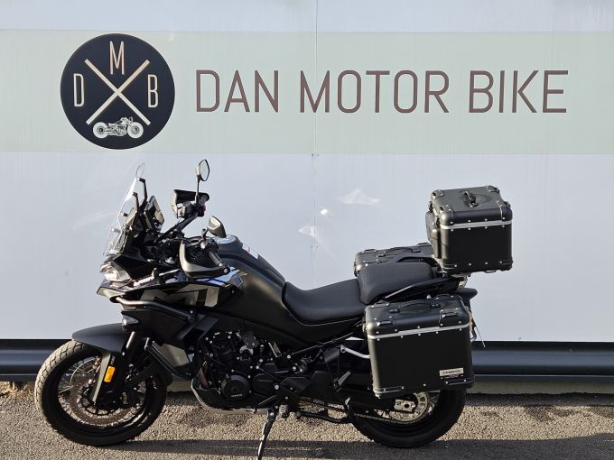 CF MOTO 800 MT 4