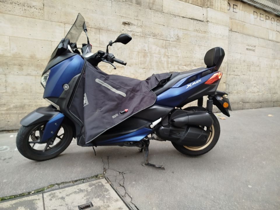 YAMAHA XMAX 125 4