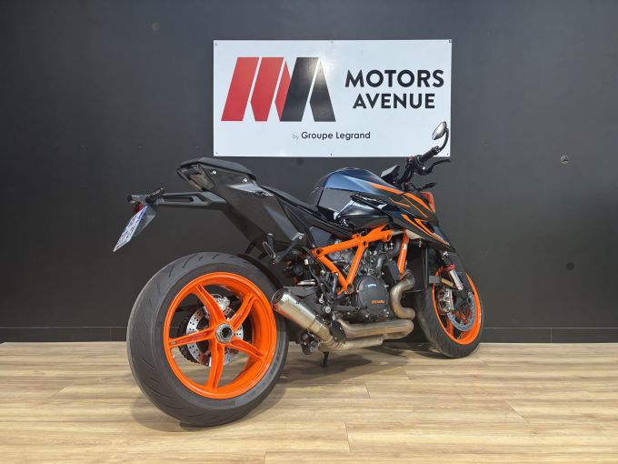KTM 1290 SUPER DUKE R 4