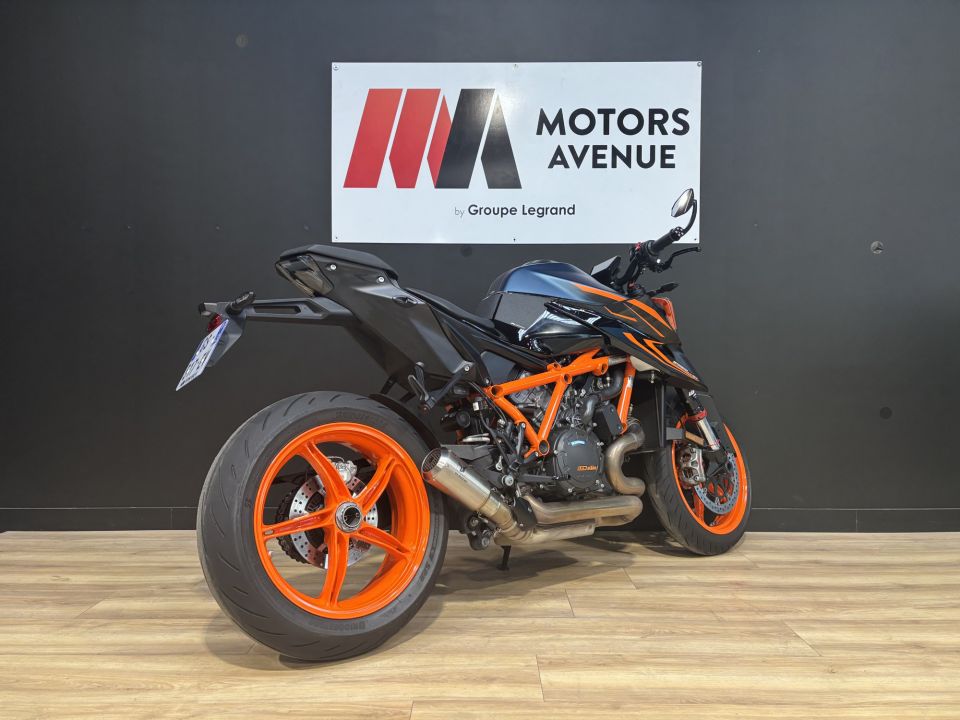 KTM 1290 SUPER DUKE R 4