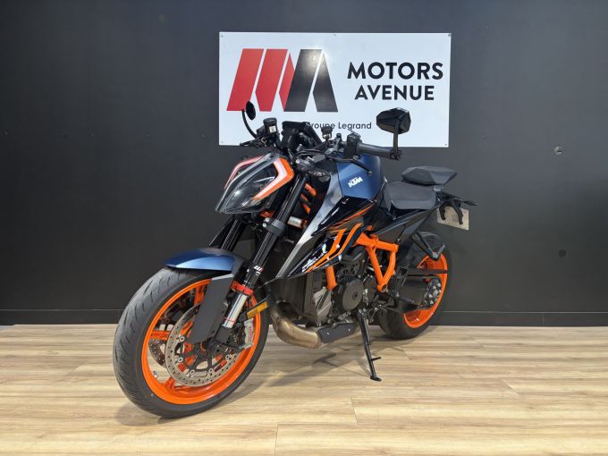 KTM 1290 SUPER DUKE R 4