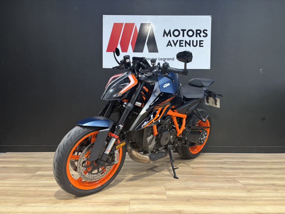 KTM 1290 SUPER DUKE R 4