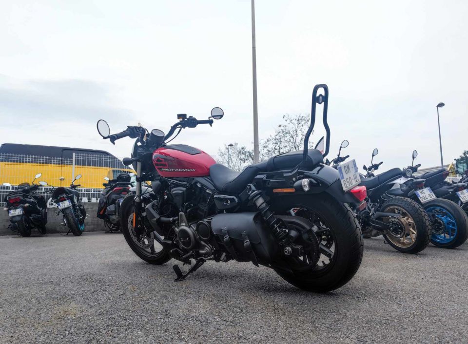 HARLEY-DAVIDSON SPORTSTER NIGHTSTER 975 4